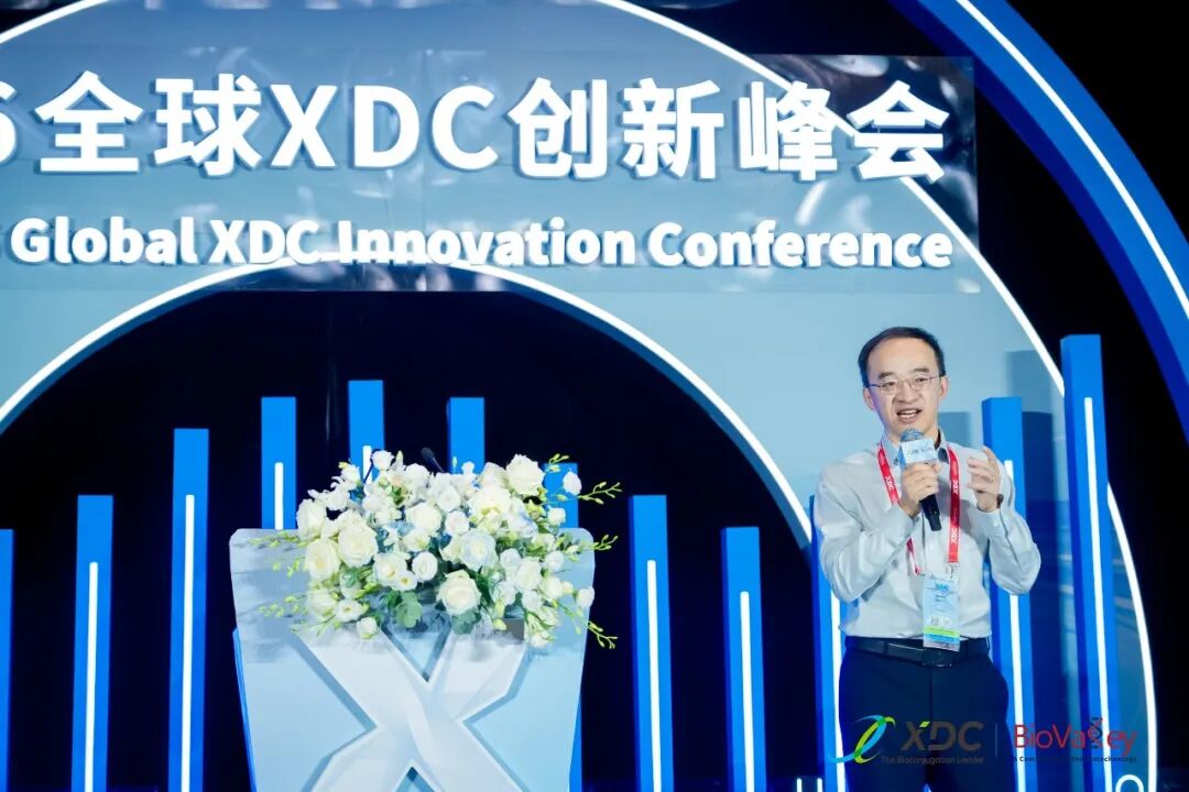 Dr. Jimmy Li, CEO of WuXi XDC, delivered the opening remarks